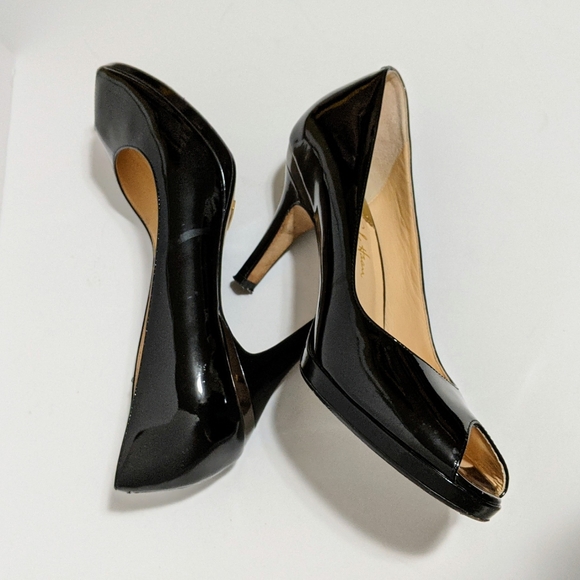 4/$25  Cole Haan patent leather pump 9B - Picture 3 of 13